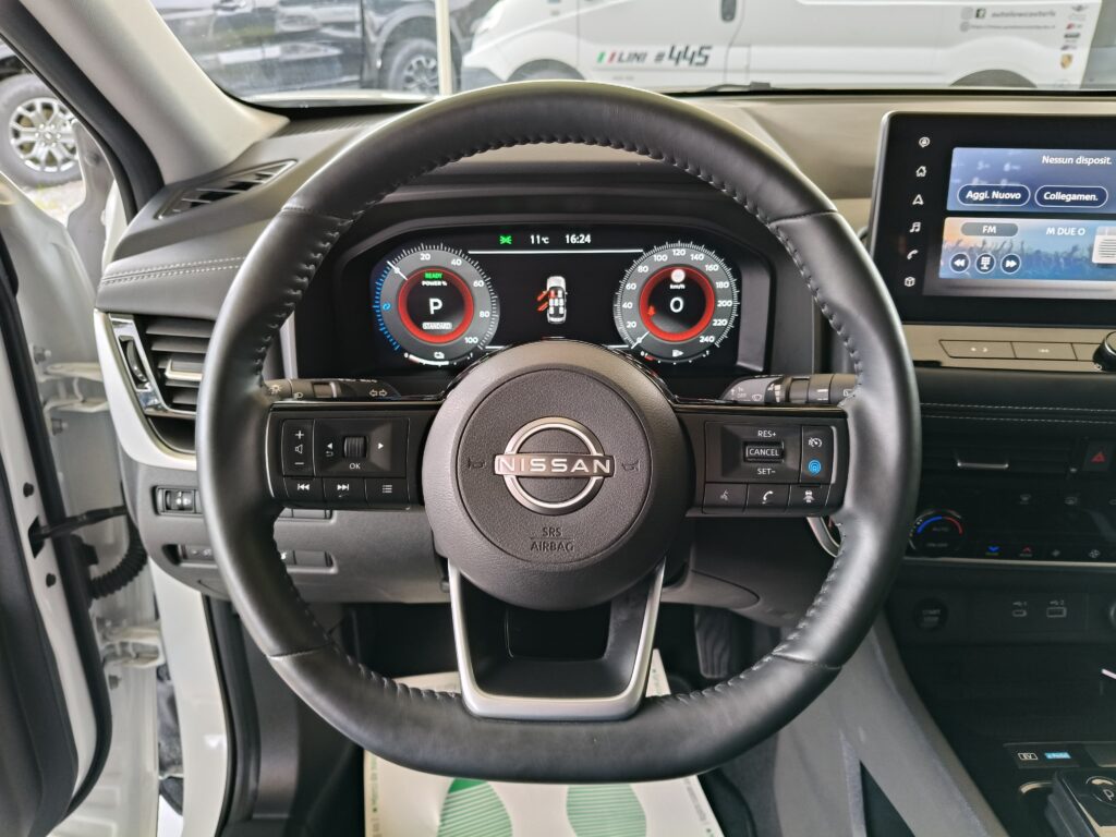 NISSAN X-Trail e-Power e-4orce 4WD 7 posti N-Connecta <br>( 2025 - 16.360 km)