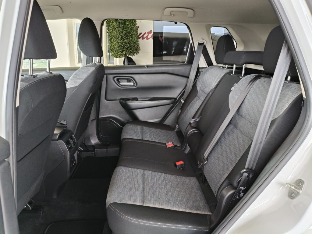 NISSAN X-Trail e-Power e-4orce 4WD 7 posti N-Connecta <br>( 2025 - 16.360 km)