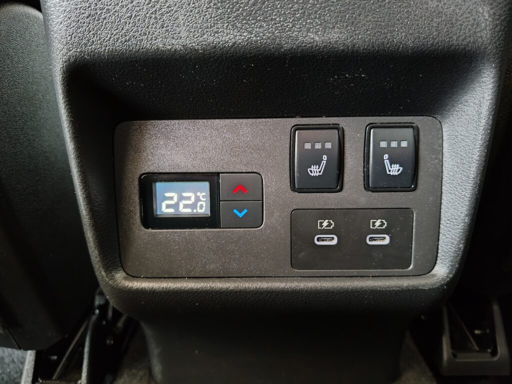 NISSAN X-Trail e-Power e-4orce 4WD 7 posti N-Connecta <br>( 2025 - 16.360 km)