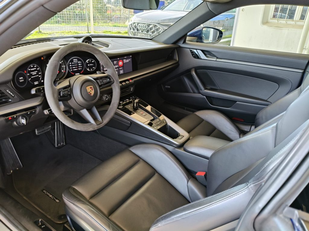 PORSCHE 992 Carrera S <br>( 2019 - Km. 44.900 )