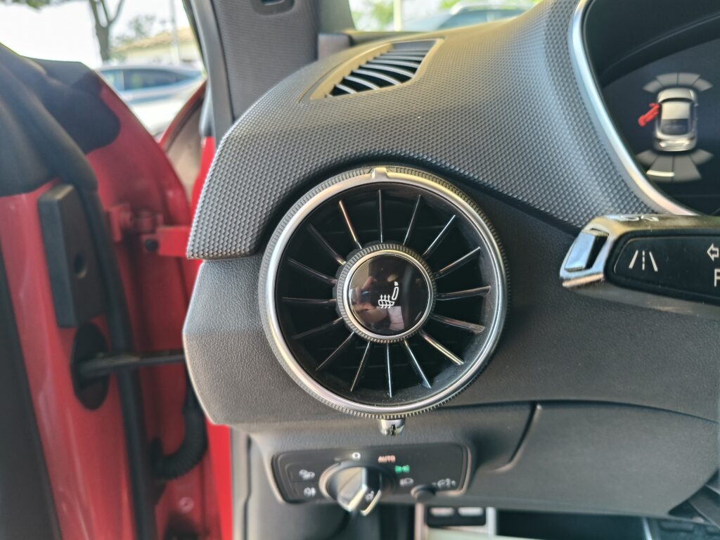 AUDI TT Coupé 2.0 TFSI quattro S line competition <br> ( 05/2017 )