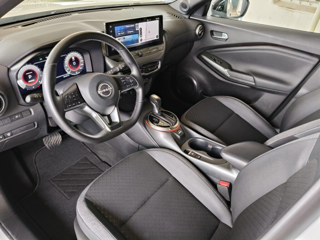 NISSAN Juke 1.0 DIG-T 114 CV N-Connecta  AUTOMATICA <br> ( 2025 / Km. 19500 )