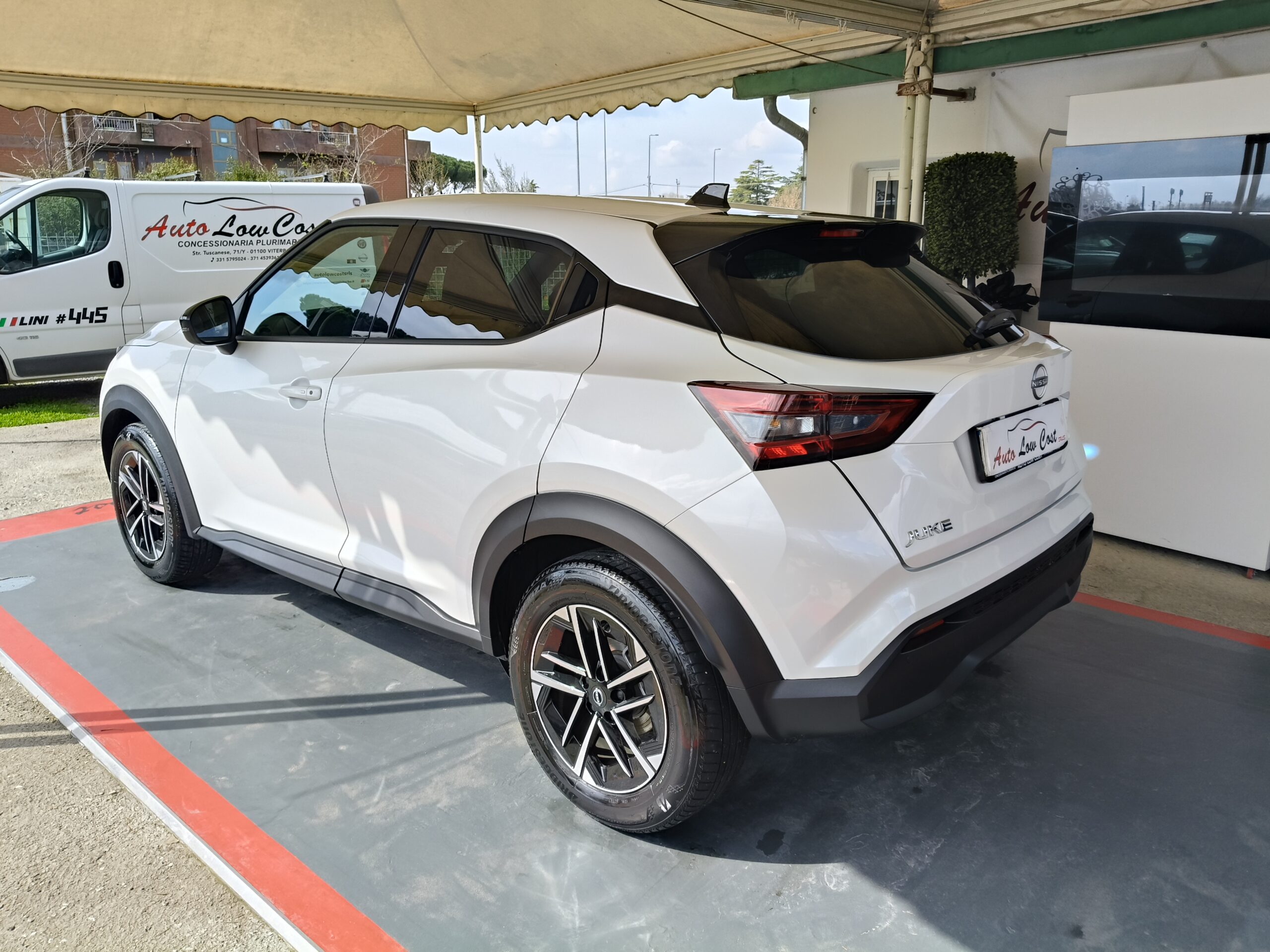 NISSAN Juke 1.0 DIG-T 114 CV N-Connecta  AUTOMATICA <br> ( 2025 / Km. 19500 ) - immagine 4