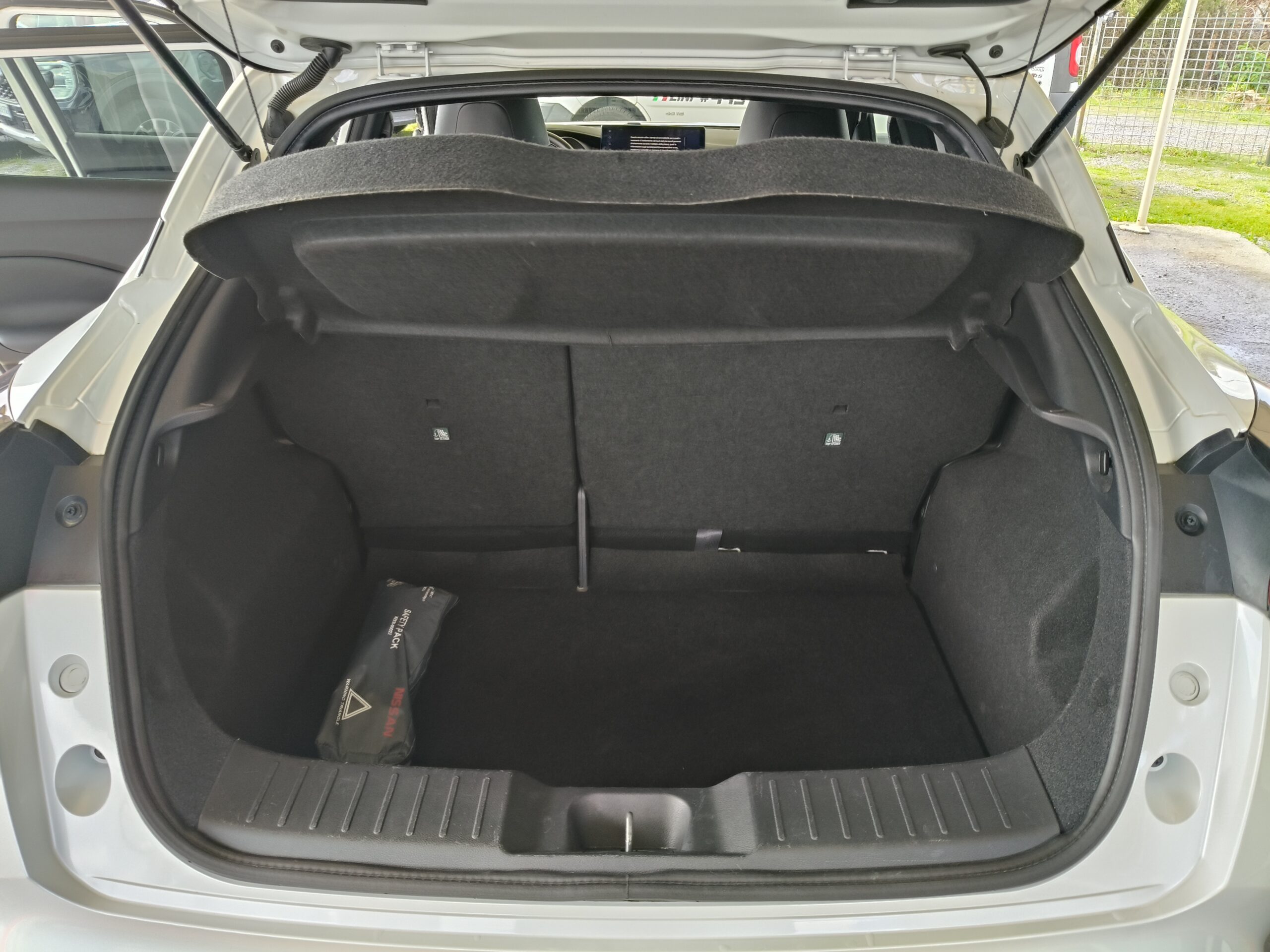 NISSAN Juke 1.0 DIG-T 114 CV N-Connecta  AUTOMATICA <br> ( 2025 / Km. 19500 ) - immagine 13