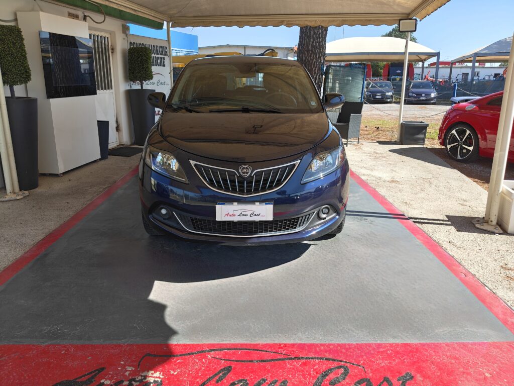 LANCIA Ypsilon 1.0 FireFly 5 porte S&S Hybrid Ecochic Gold <br>( 2021 - 70.000 km )