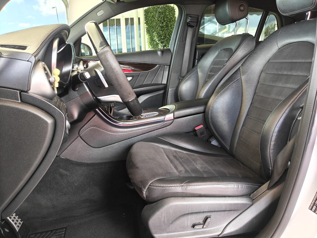 MERCEDES-BENZ GLC 220 d 4Matic Coupé Premium Plus <br>( 2019 - KM. 137900)
