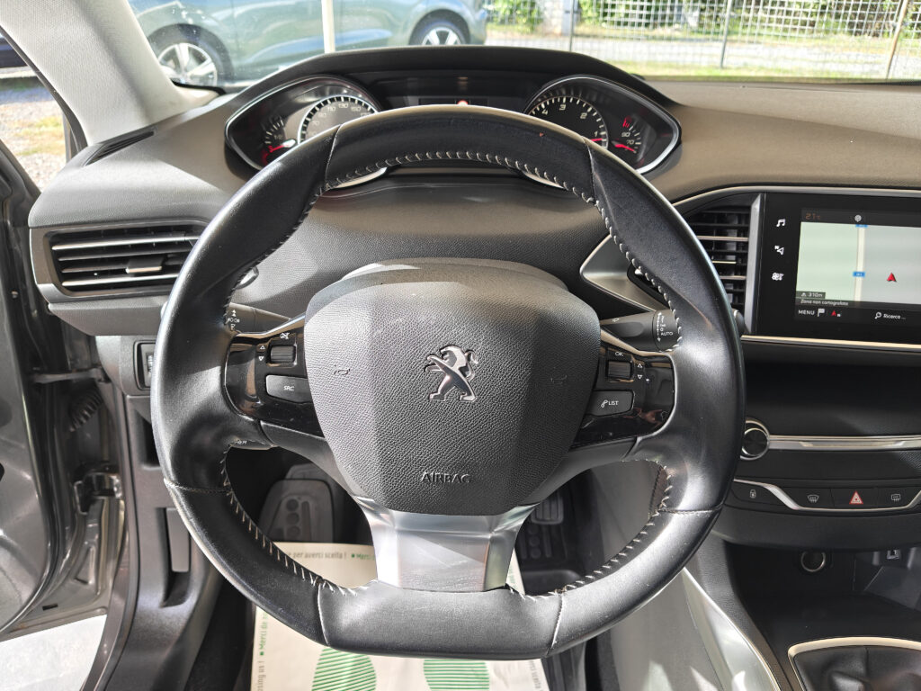PEUGEOT 308 BlueHDi 130 S&S SW Allure <br> ( 01/2019 )