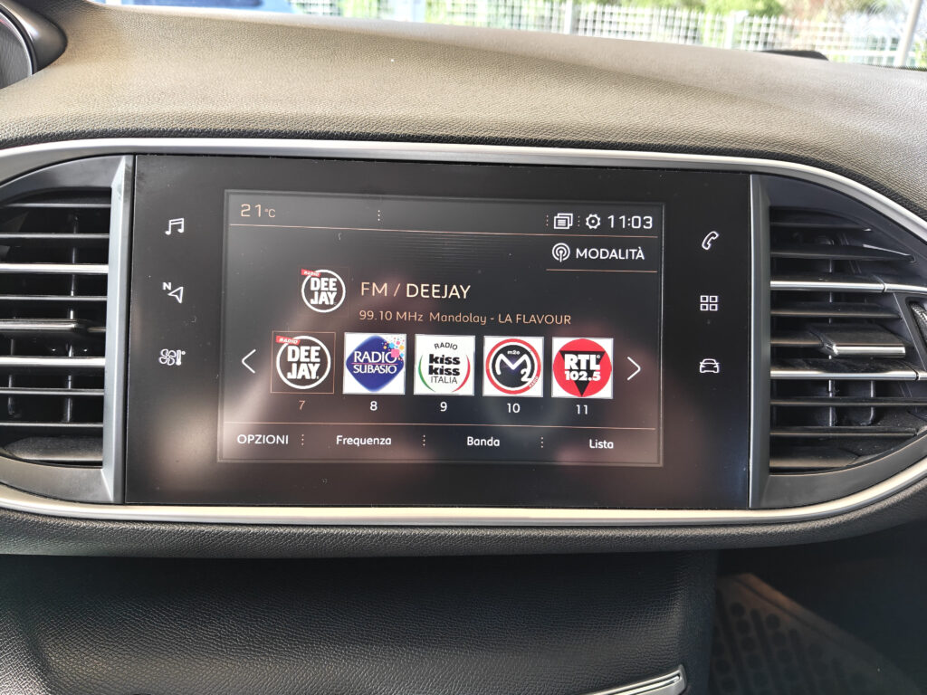 PEUGEOT 308 BlueHDi 130 S&S SW Allure <br> ( 01/2019 )